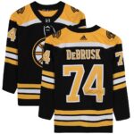 jake-debrusk-206.jpeg