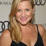 jessica-capshaw-165.jpeg