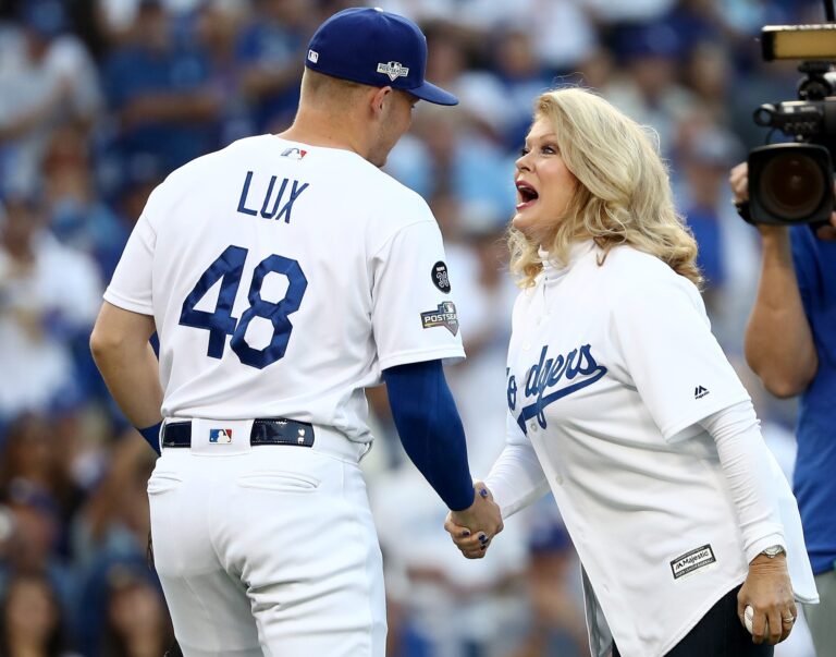 mary-hart-dodgers-48.jpeg