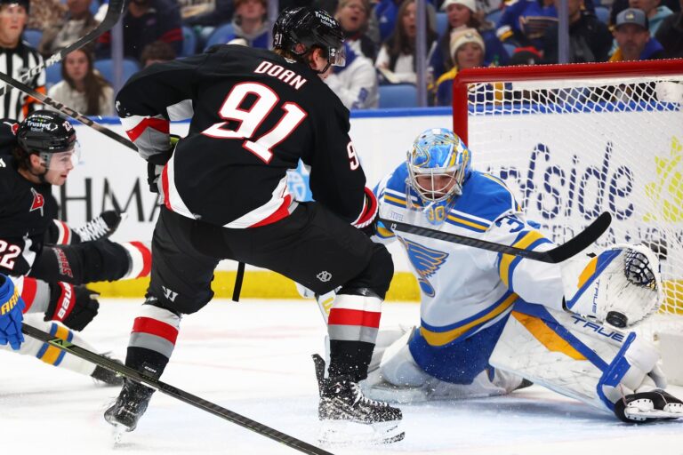 blues-vs-sabres-96.jpeg