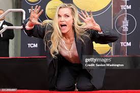 michelle-pfeiffer-276.jpeg