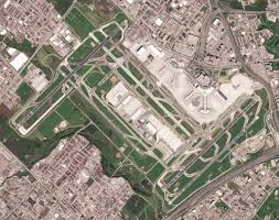 pearson-airport-112.jpeg