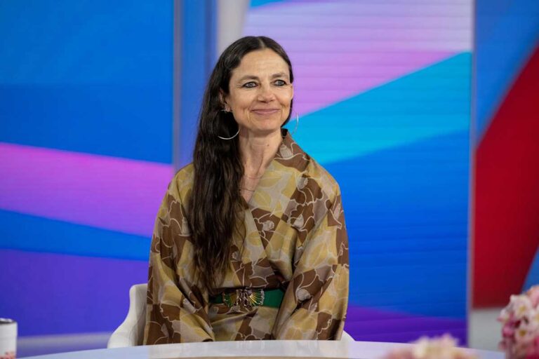 justine-bateman-75.jpeg