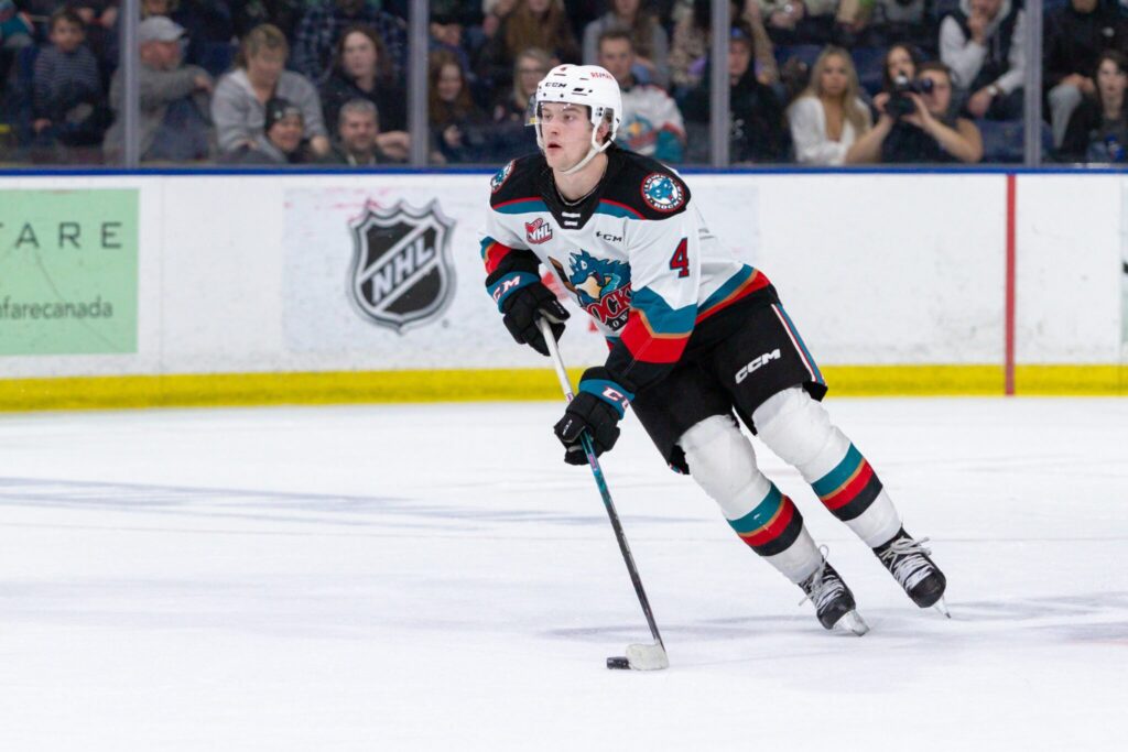 caden-nowicki-hockey-player-150.jpeg