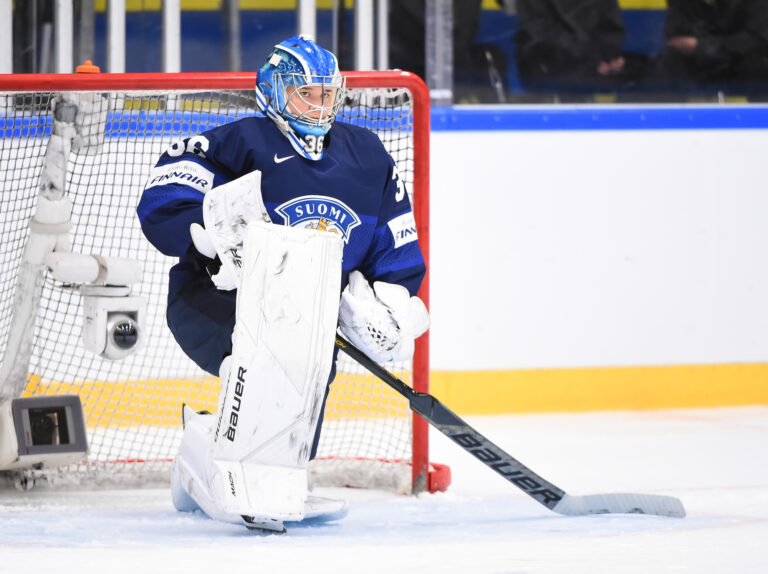 canada-vs-finland-women-s-hockey-52.jpeg