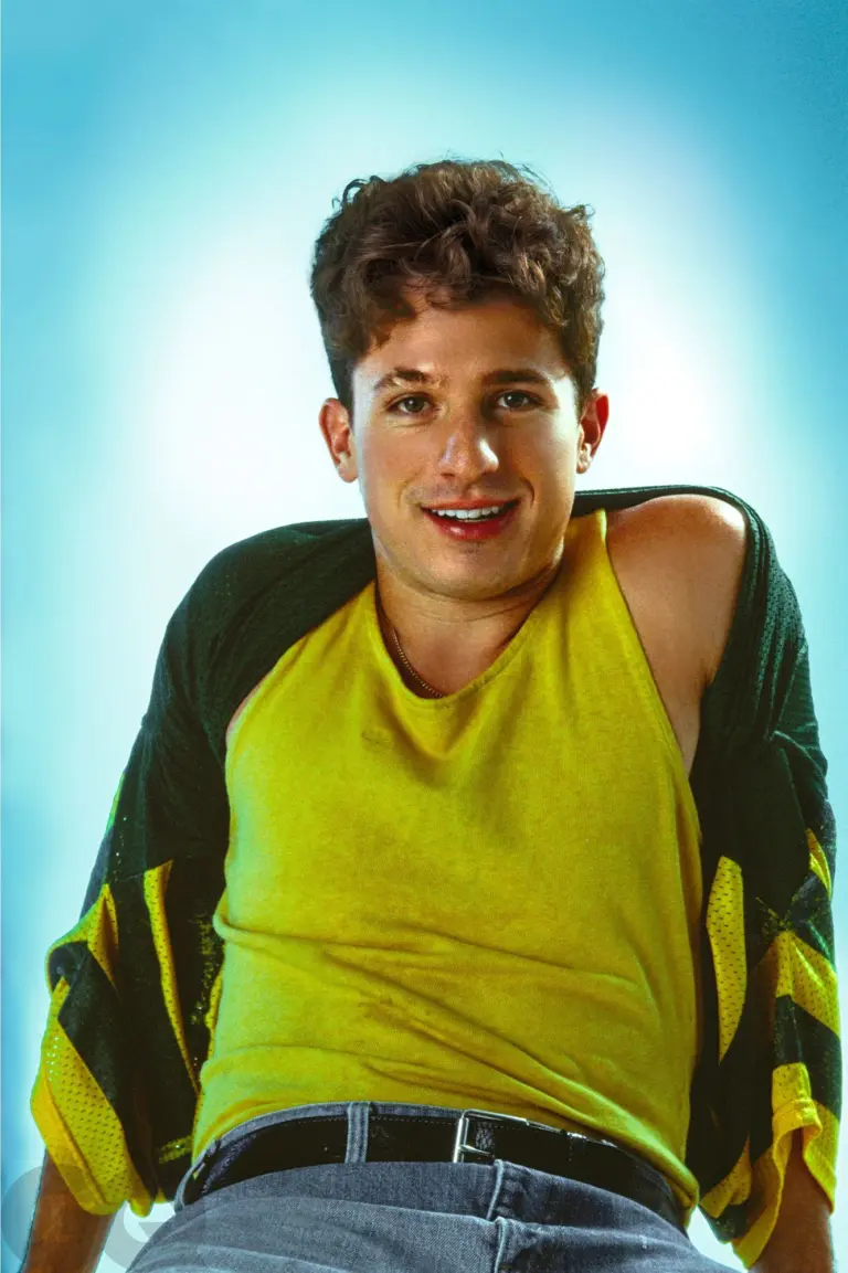 charlie-puth-gay-1401.webp