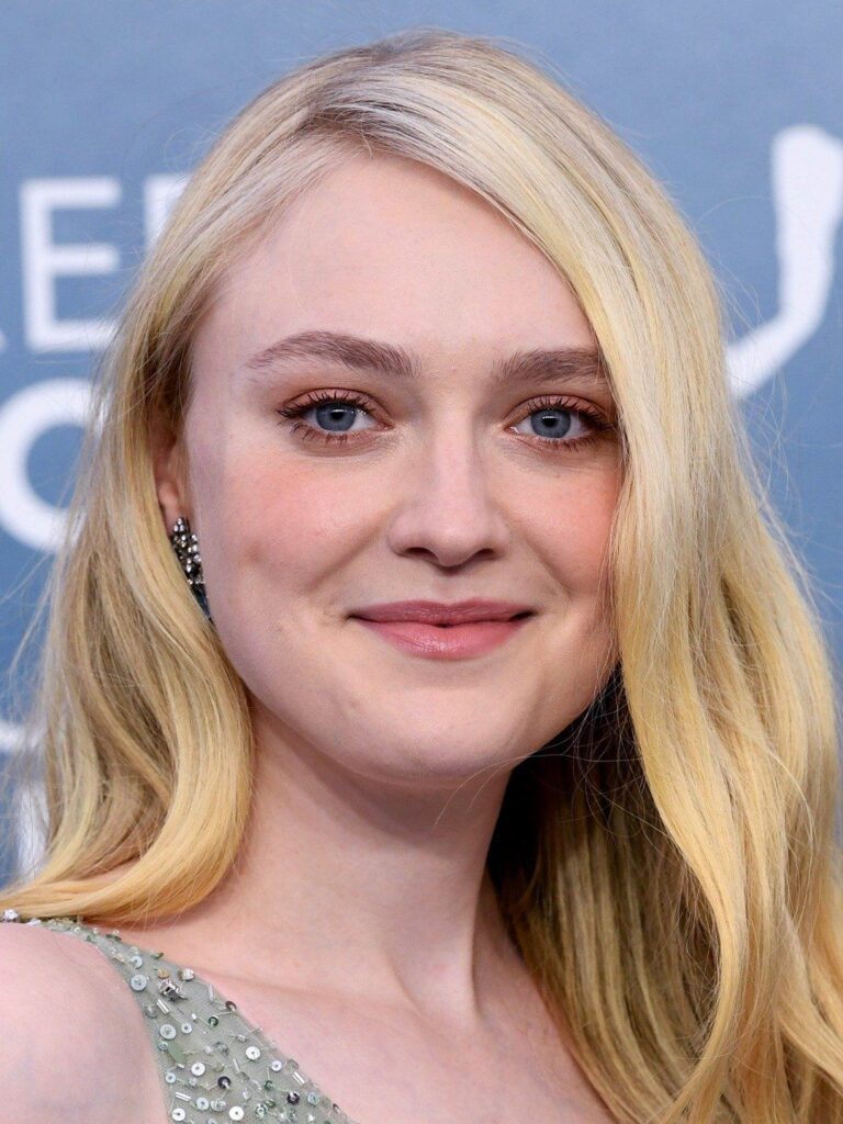 dakota-fanning-1315.jpeg