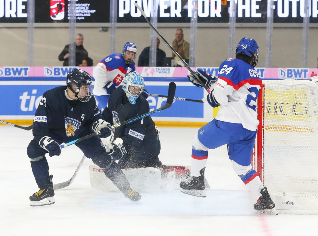 finland-vs-slovakia-hockey-636.jpeg