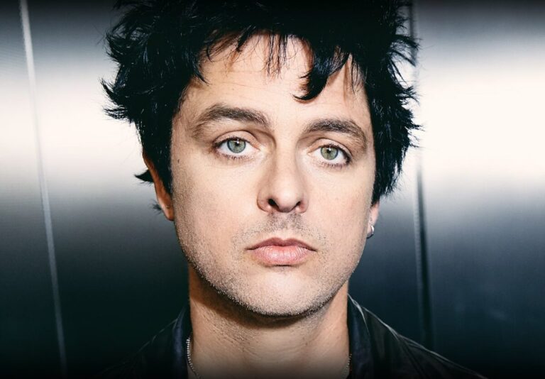 how-old-is-billie-joe-armstrong-342.jpeg