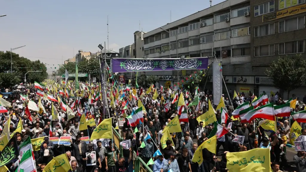 iran-protest-toronto-455.webp
