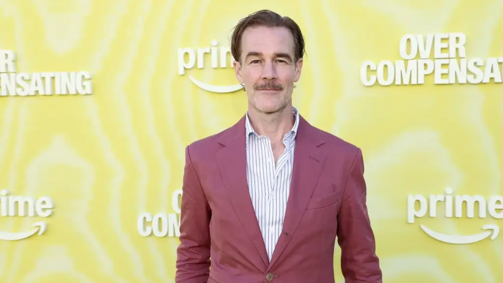 james-van-derbeek-1377.webp