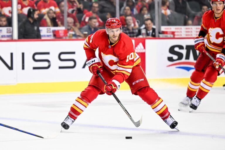 jonathan-huberdeau-44.jpeg