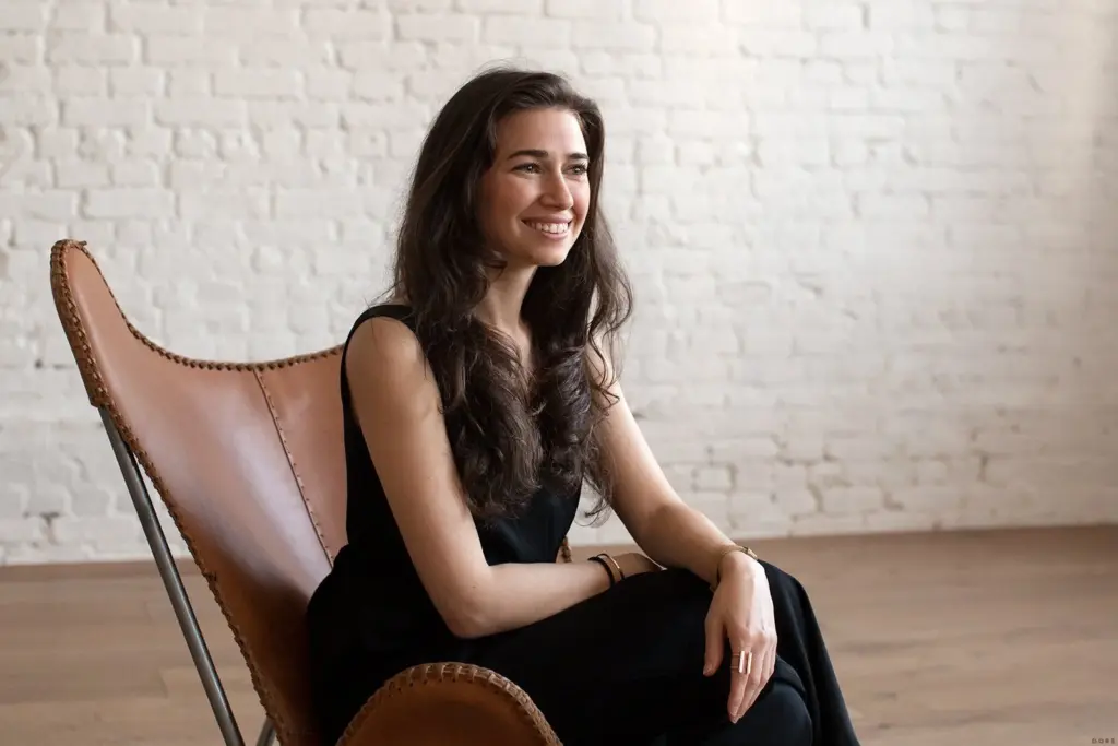 jordana-jacobs-22.webp