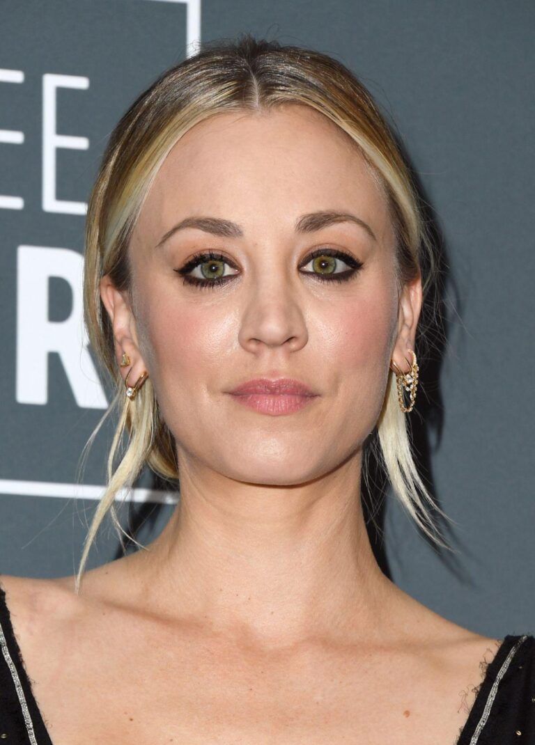 kaley-cuoco-166.jpeg