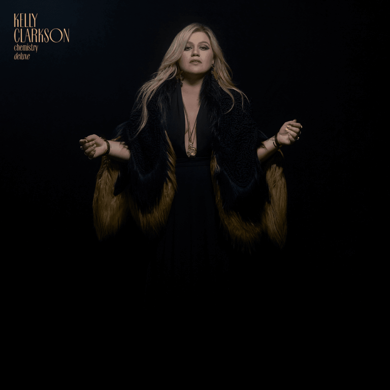 kelly-clarkson-13.png