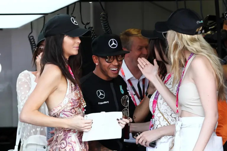 kim-kardashian-and-lewis-hamilton-109.webp