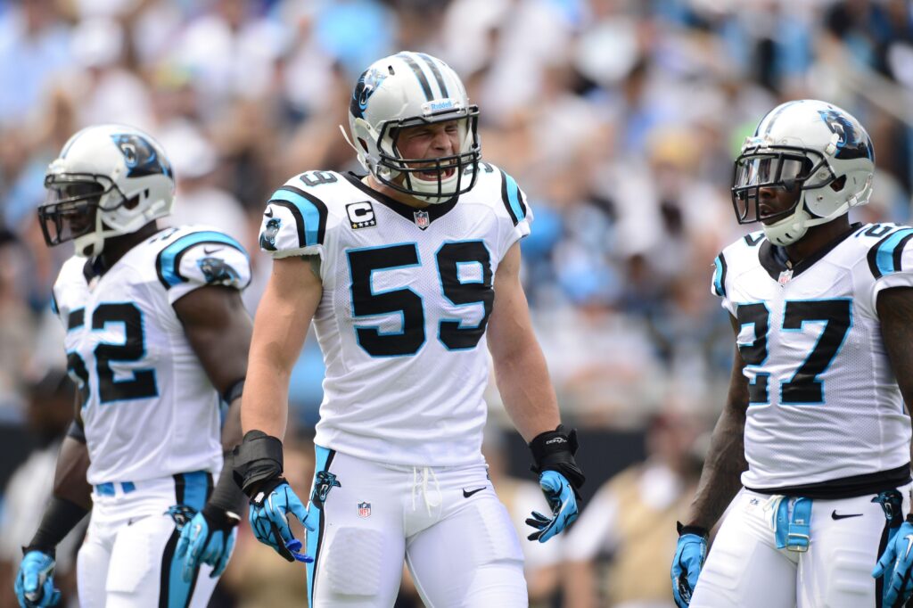 luke-kuechly-389.jpeg