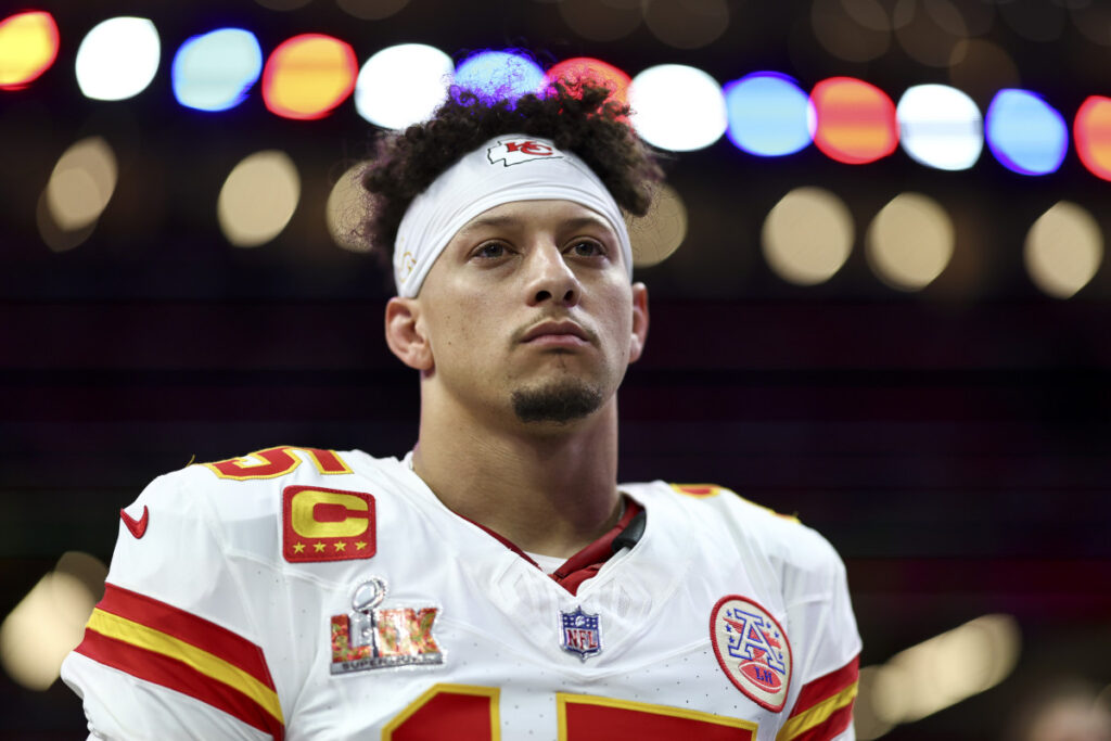 mahomes-892.jpeg