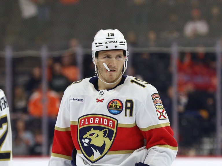 matthew-tkachuk-63.jpeg