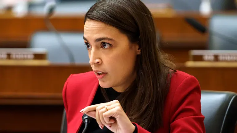 ocasio-cortez-319.webp