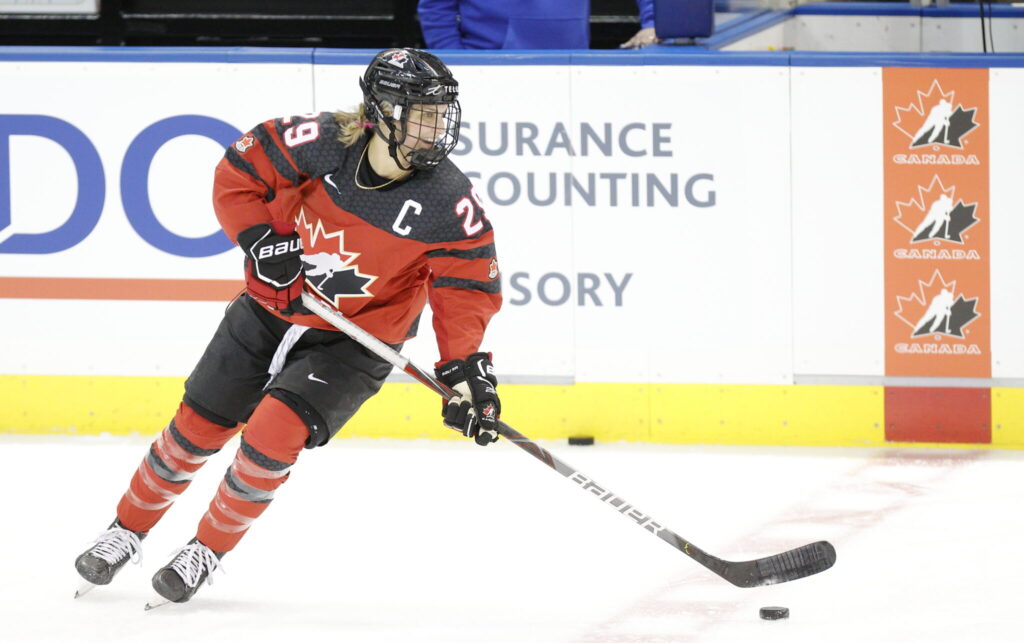 poulin-hockey-138.jpeg