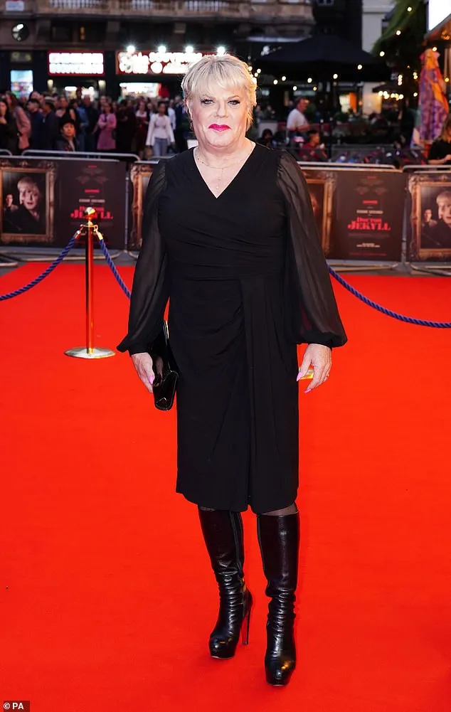 suzy eddie izzard — CA news