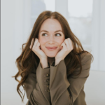 tessa-virtue-129.png