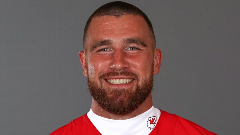 travis-kelce-team-1209.jpeg