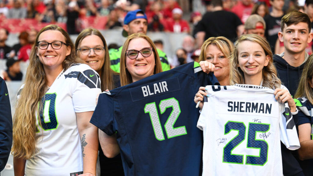 why-are-seahawks-fans-called-12s-261.jpeg