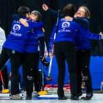 womens-curling-standing-66.jpeg