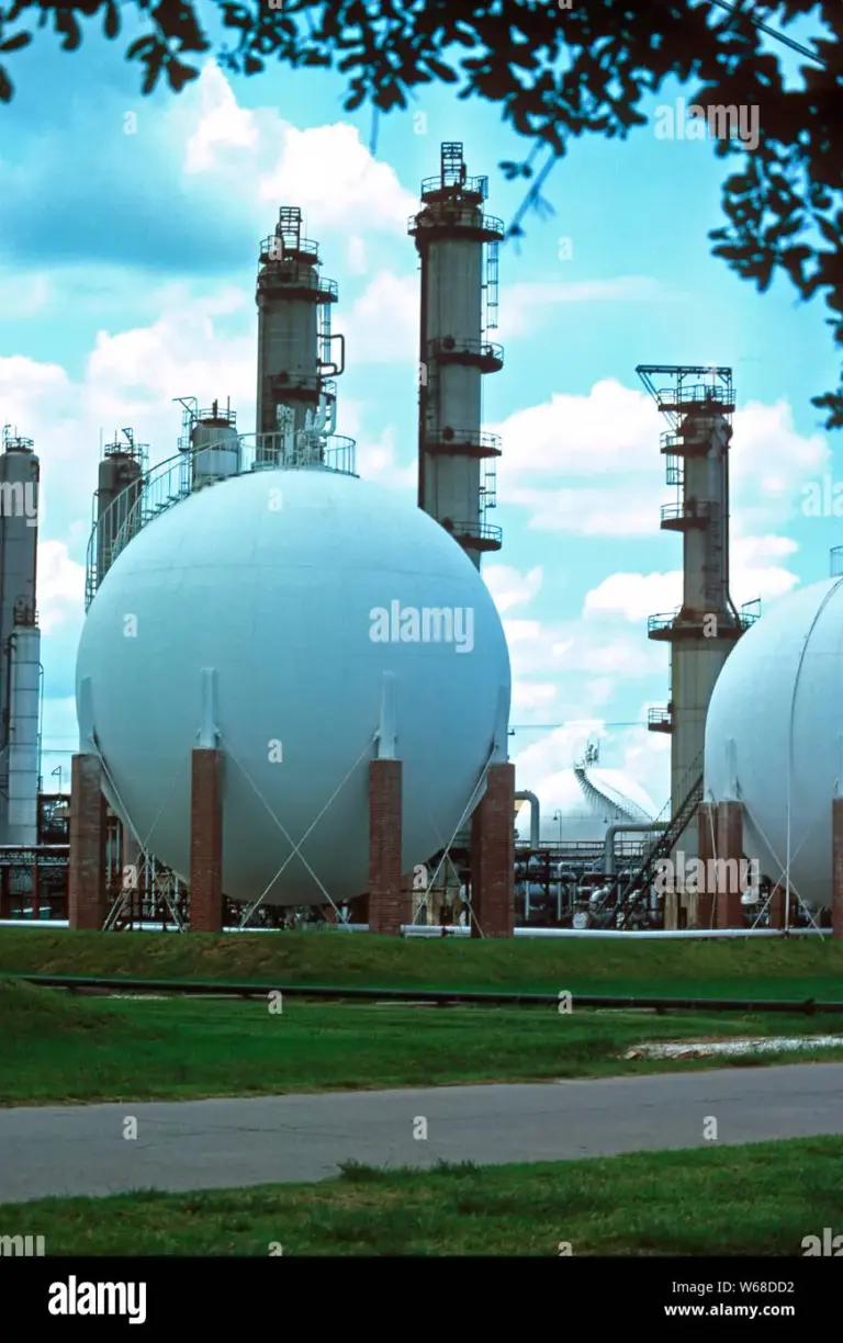 texas oil refinery — CA news