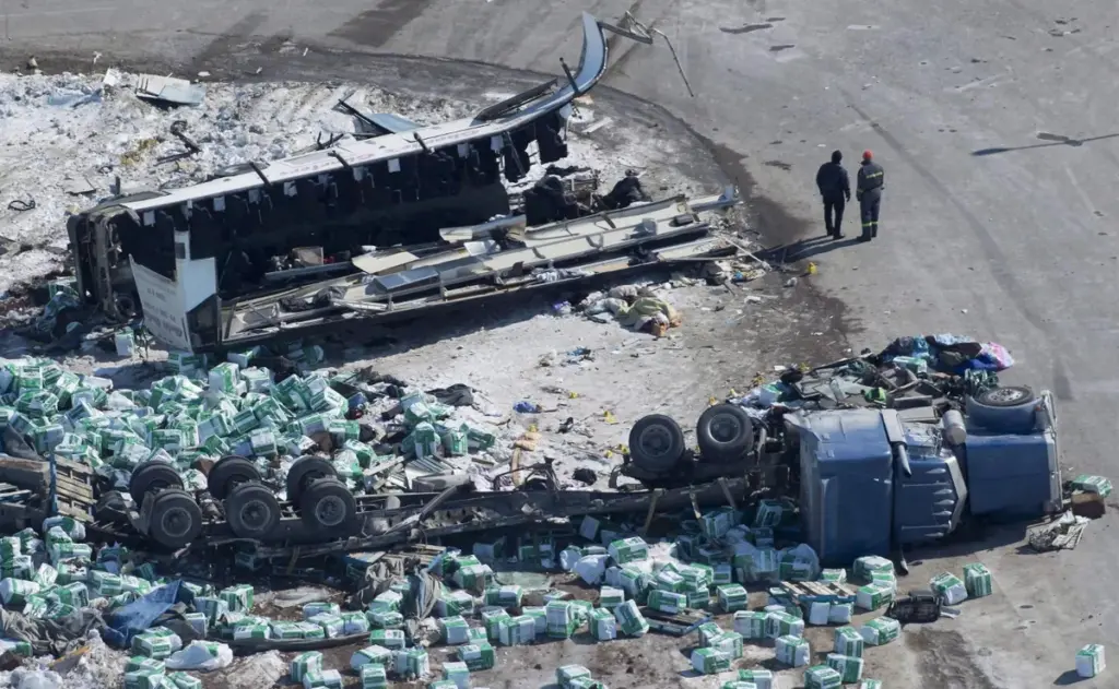 humboldt broncos crash — CA news