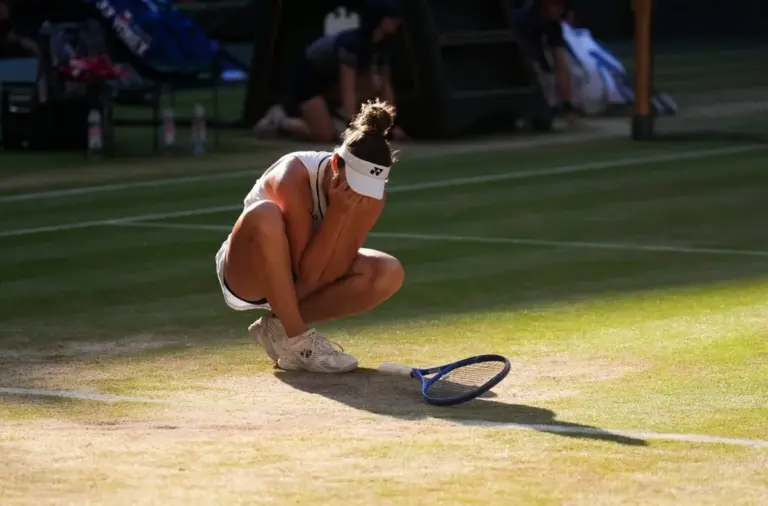 Linda Noskova fends off Muchova fightback to win first grand slam title at Wimbledon