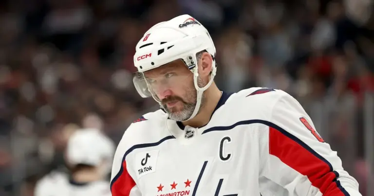 Capitals icon Alex Ovechkin re-signs on one-year deal