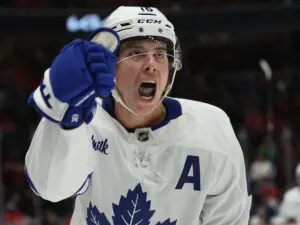Mitch Marner 'never protected' by Maple Leafs, agent says