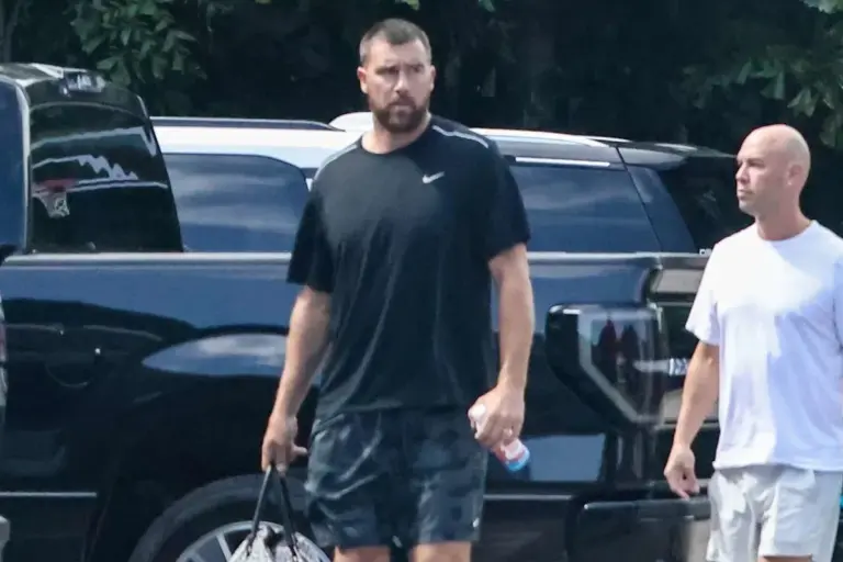 Travis Kelce Gears Up for Chiefs Season in New Photos After Taylor Swift Wedding - Yahoo Sports Canada