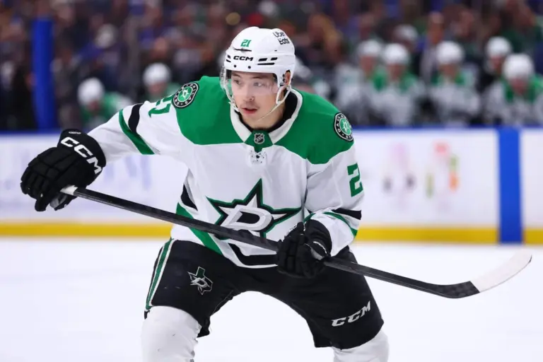 'Want to make this work': Stars GM on possible long-term Robertson extension