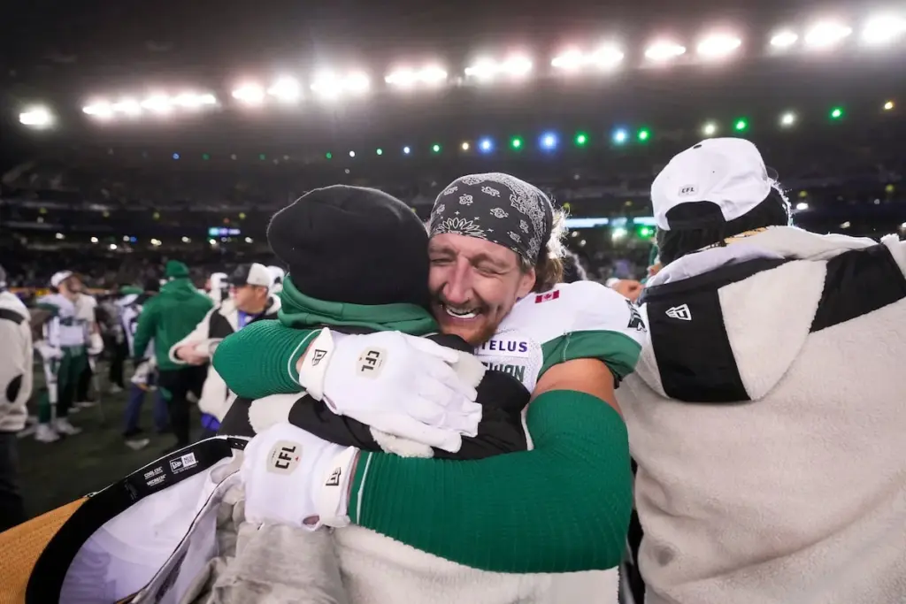 Cannabis, alcohol found in SUV of Saskatchewan Roughrider involved in fatal collision - Global News