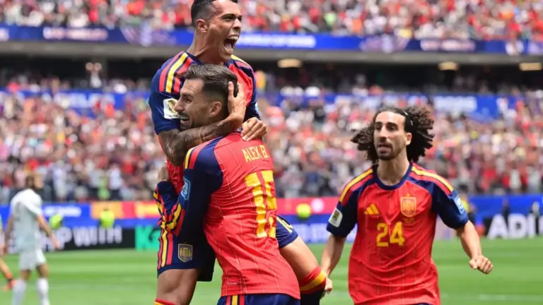 World Cup live updates, latest bracket: Lionel Messi, Argentina headline Friday's final Round of 32 slate