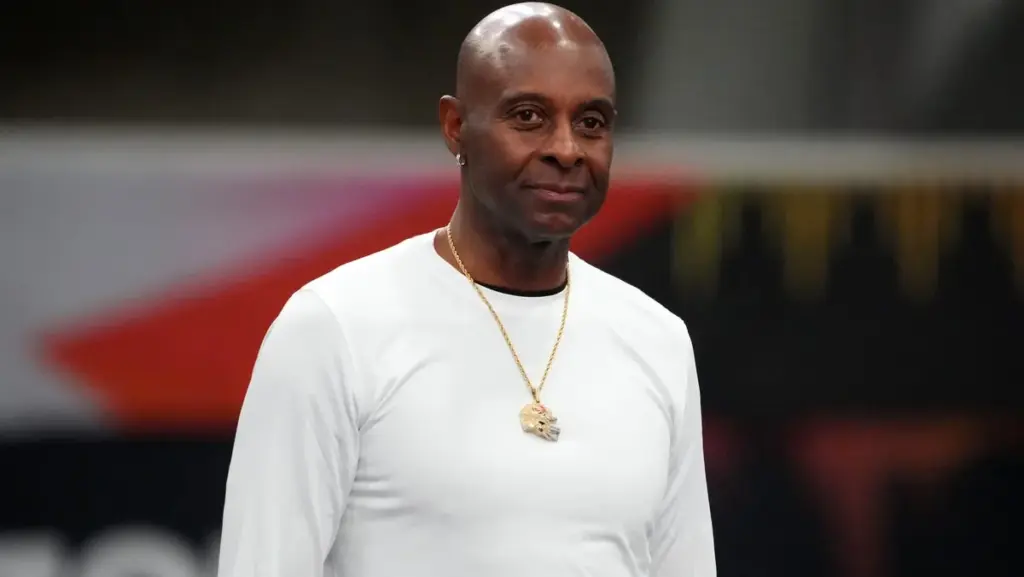 Jerry Rice storms into gallery after heckler taunts NFL legend at celebrity golf tournament - Fox News
