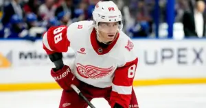 Patrick Kane returns to Blackhawks on two-year deal