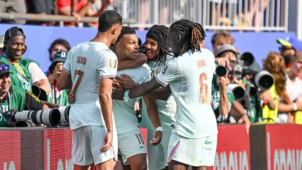 More Mbappé magic helps France fly high into FIFA World Cup semis